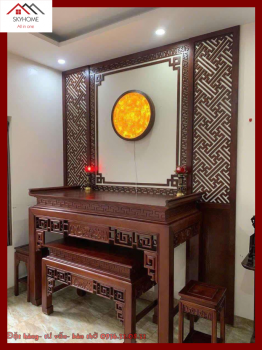 Có cần kiêng kỵ treo tranh cao hơn bàn thờ không?